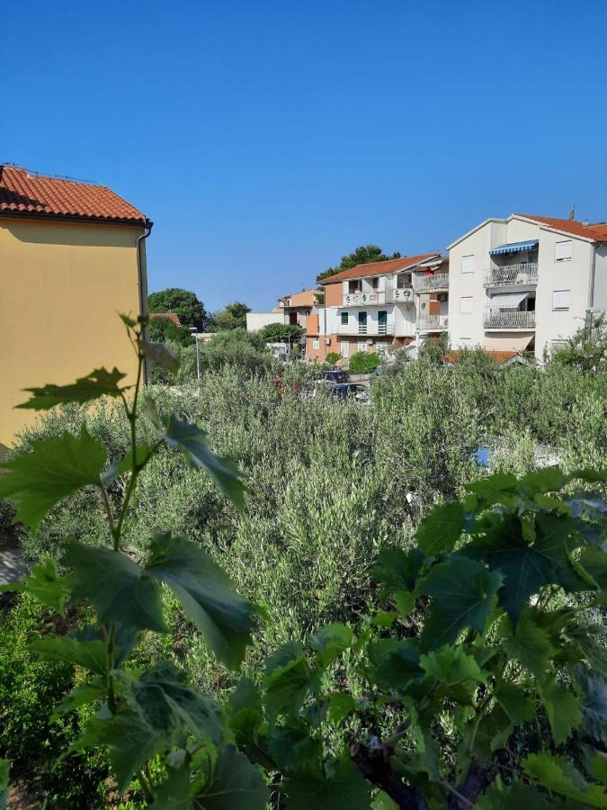 Apartmani Gracela Vodice Bagian luar foto