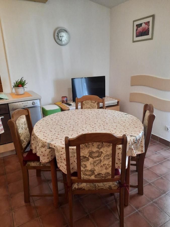Apartmani Gracela Vodice Bagian luar foto