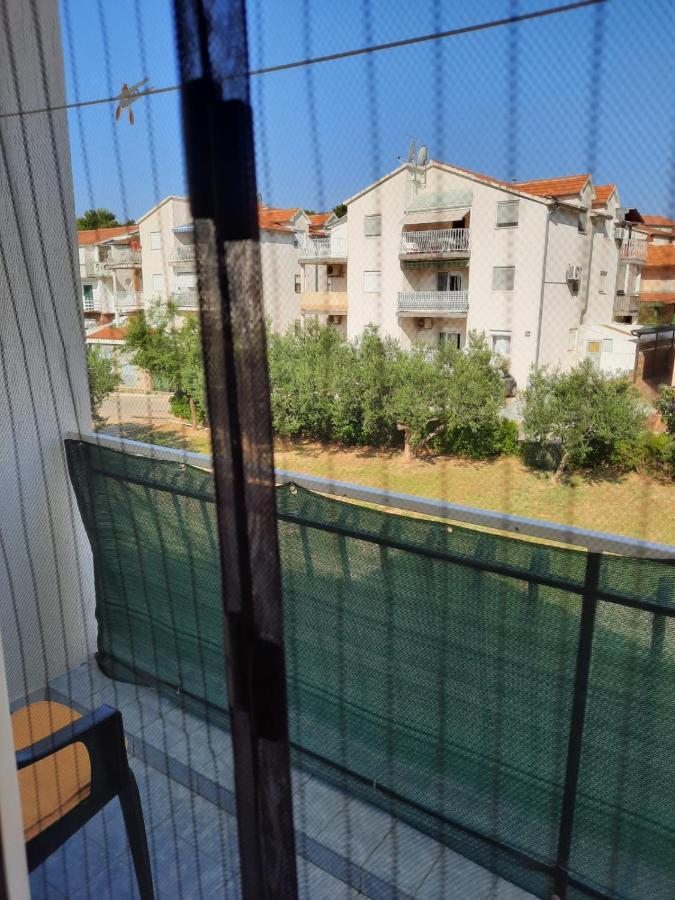 Apartmani Gracela Vodice Ruang foto