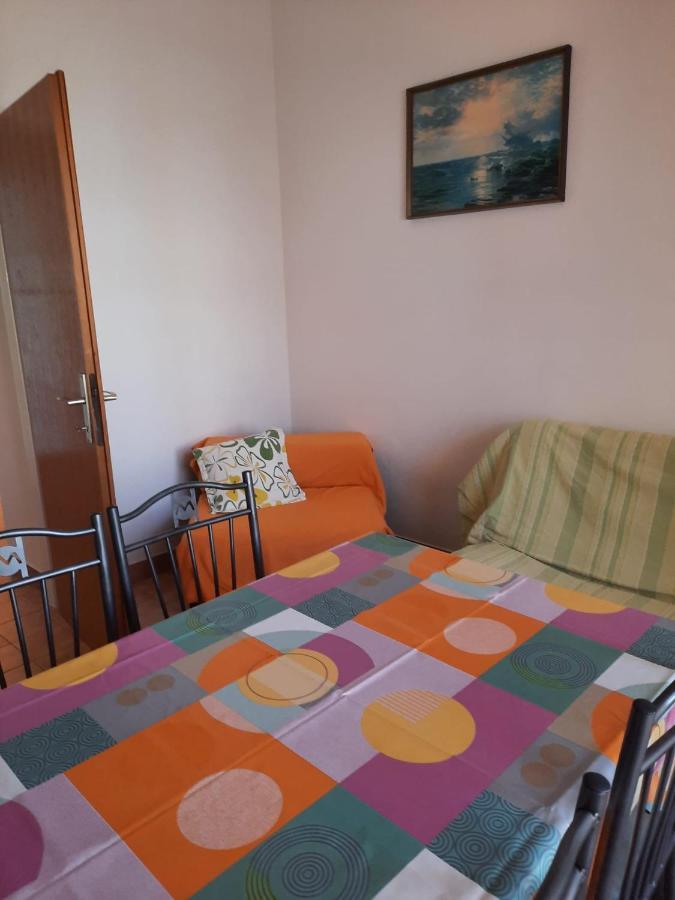 Apartmani Gracela Vodice Ruang foto