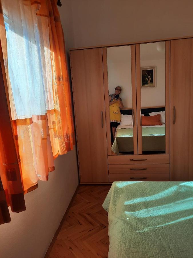 Apartmani Gracela Vodice Ruang foto