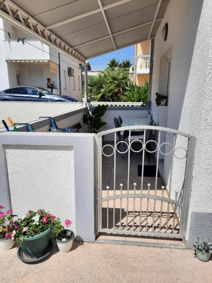 Apartmani Gracela Vodice Bagian luar foto