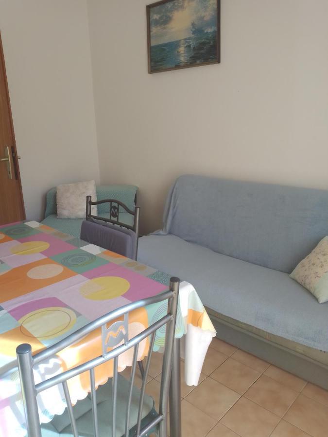 Apartmani Gracela Vodice Bagian luar foto