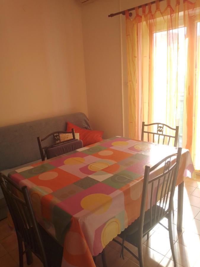 Apartmani Gracela Vodice Bagian luar foto