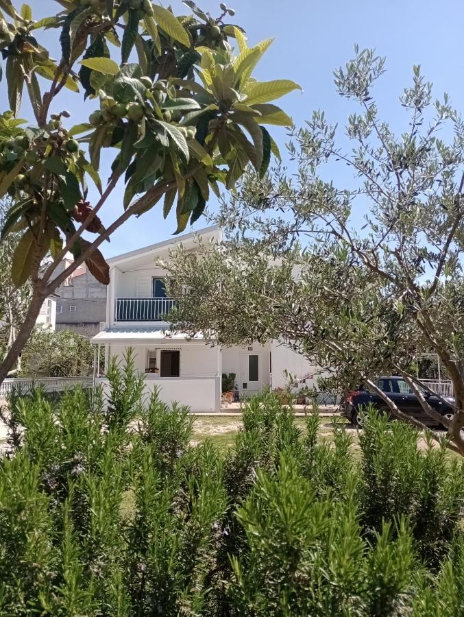 Apartmani Gracela Vodice Bagian luar foto